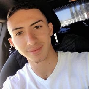 Meet your Posher, Javier
